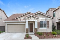 Building Photo - Beautiful Roseville Home rent ready!