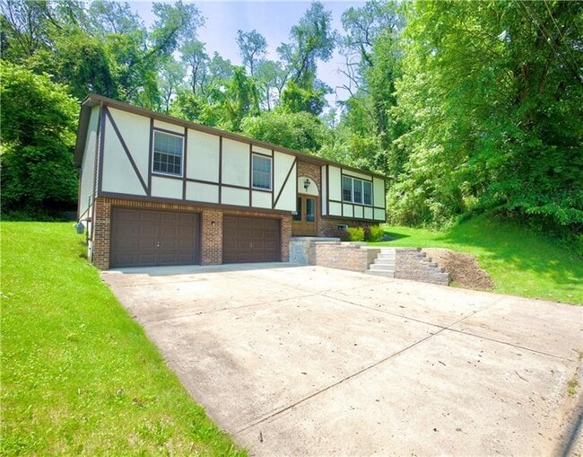 Primary Photo - 906 Arch Ave