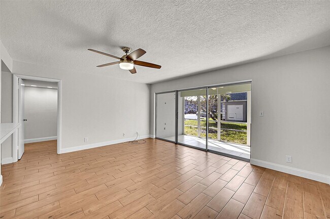 Building Photo - 428 NW 70th Ave