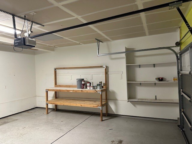 Building Photo - Lathrop 4 Bedroom 3 Bathroom Home.