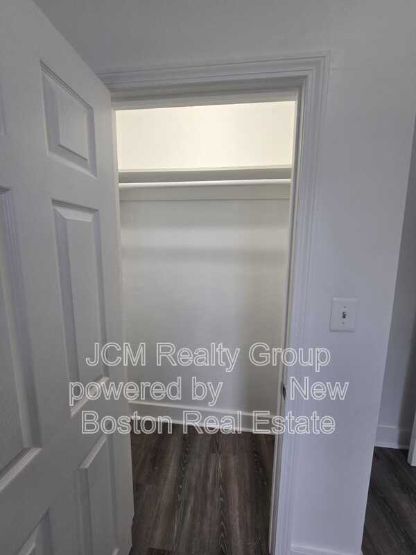 Building Photo - 128 Shawmut St