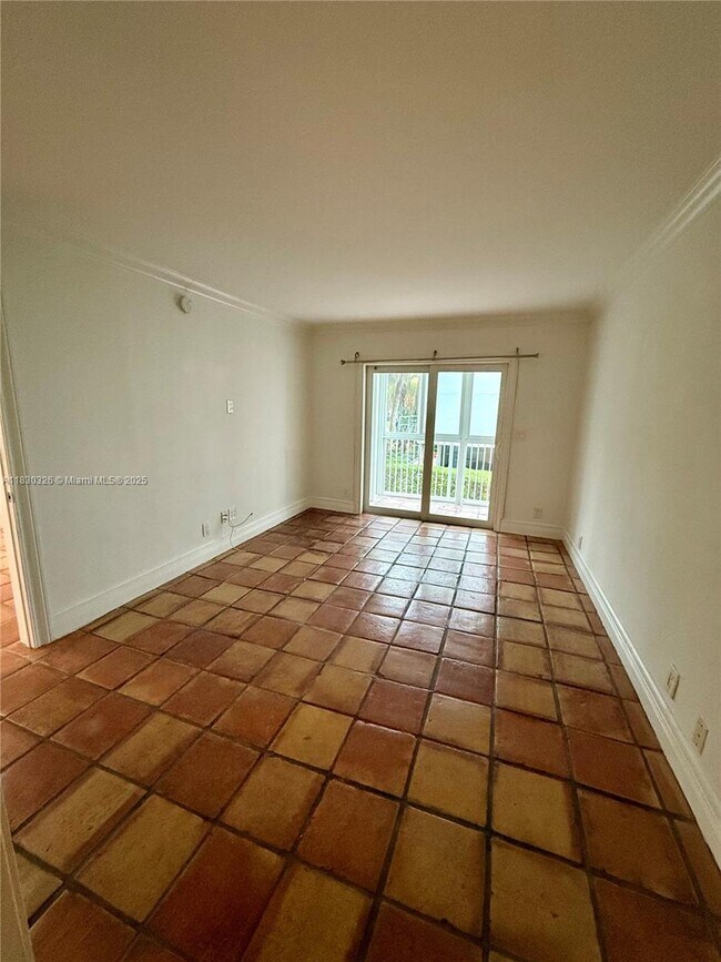 Building Photo - 240 Galen Dr
