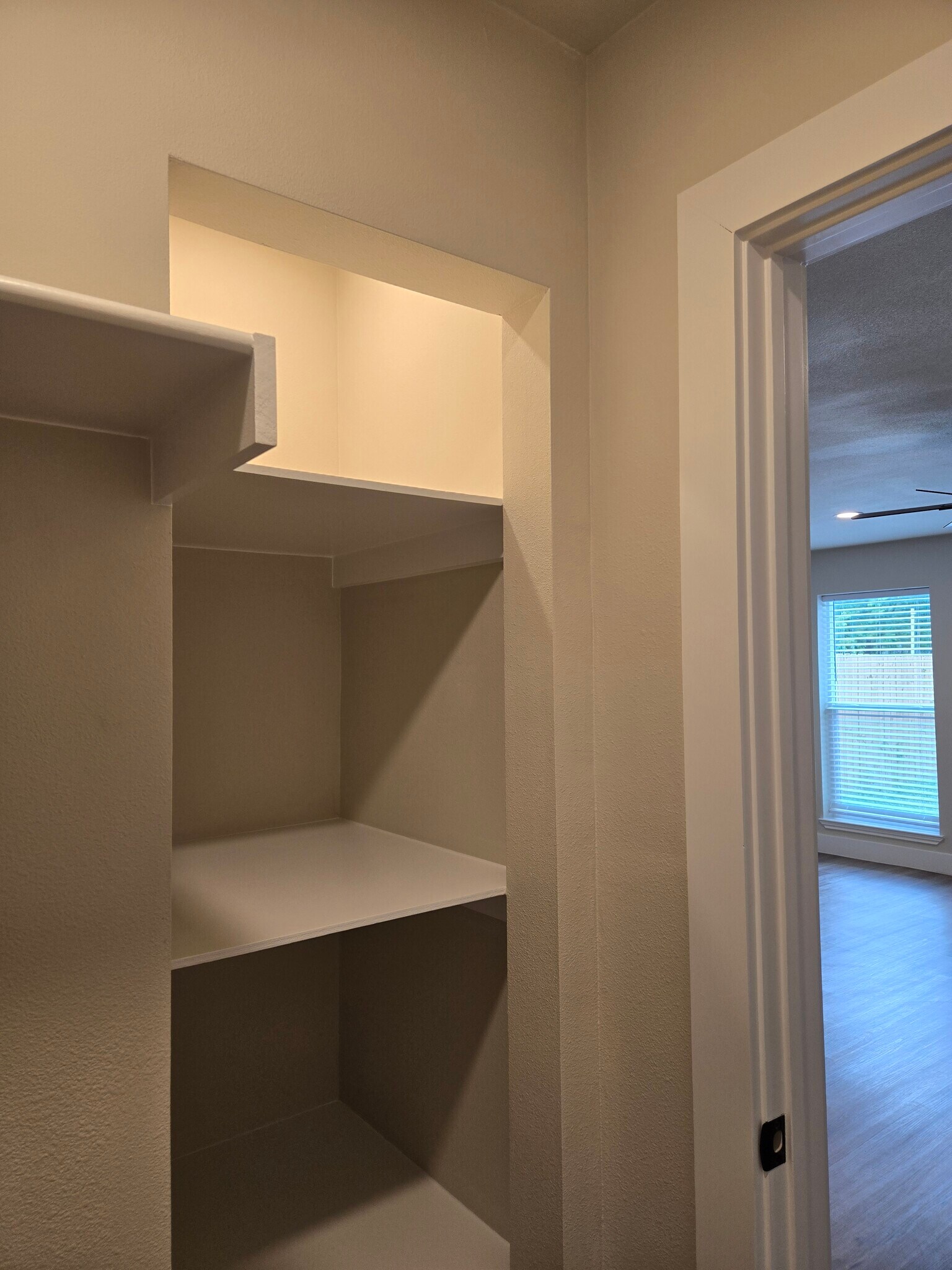 Building Photo - 4411 Dovewood Dr