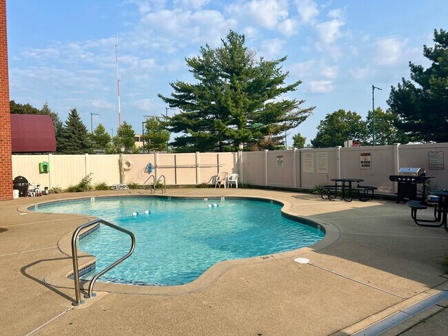 Building Photo - 30 Revere Beach Pkwy