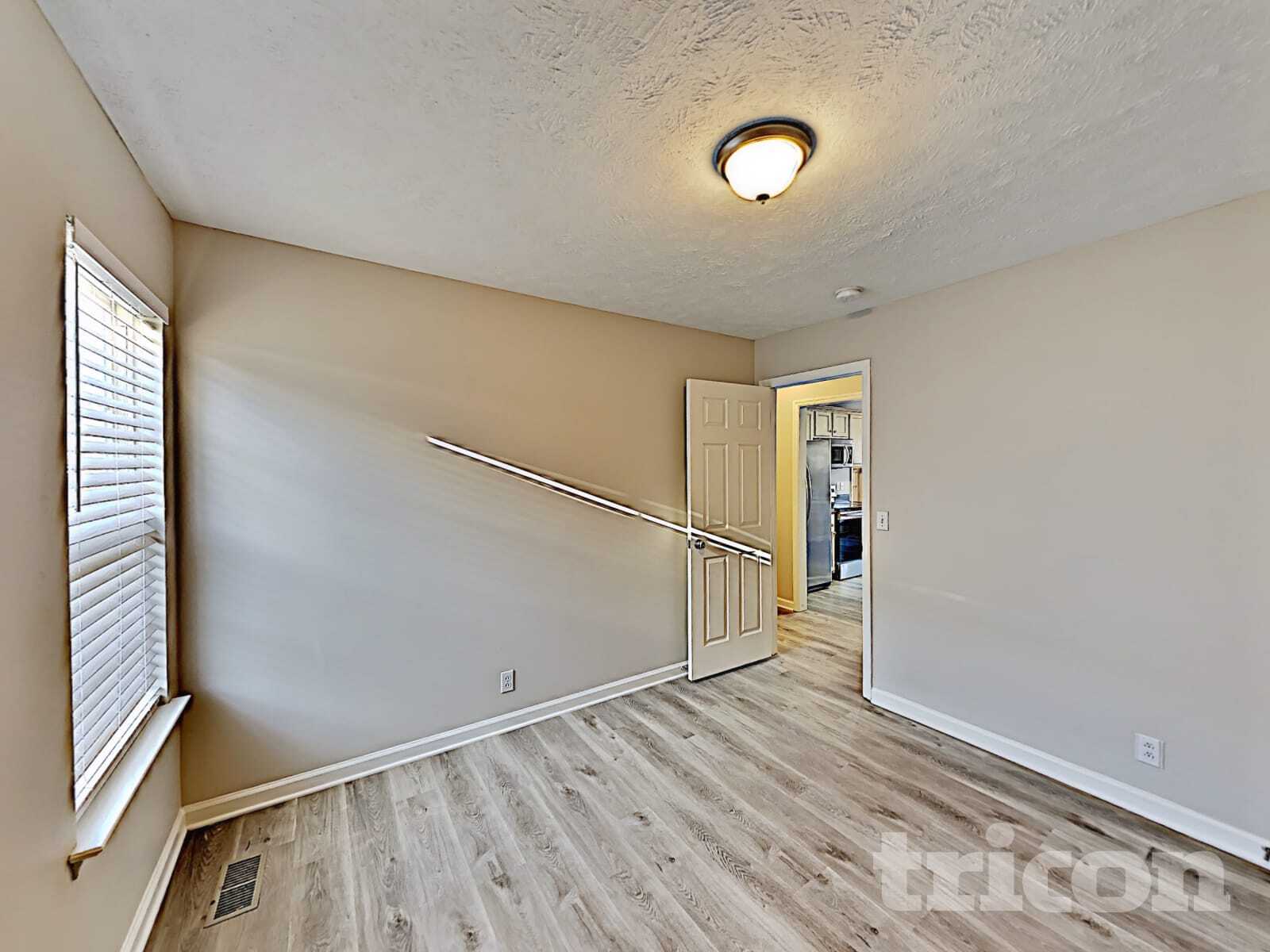 Building Photo - 2805 Blackwood Dr
