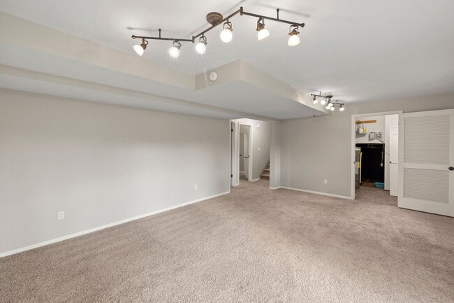 Building Photo - Great 4 Bedroom D20 Rockrimmon Home