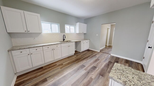 Building Photo - Stockyards Area - 3 Bedroom - 2 Bath Single Family Home