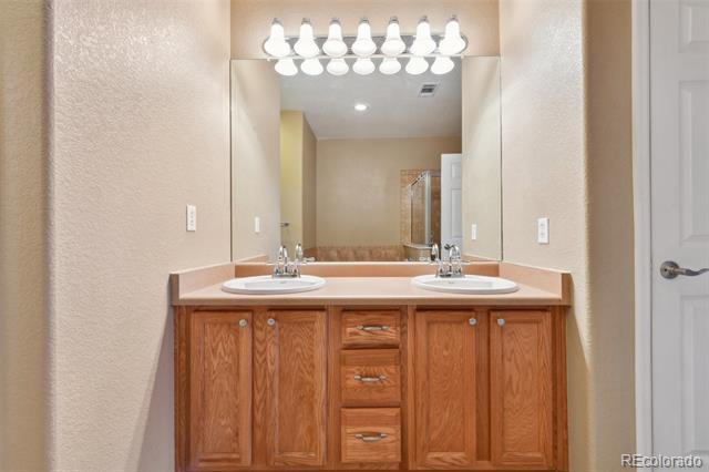 Building Photo - 11390 Navajo Cir