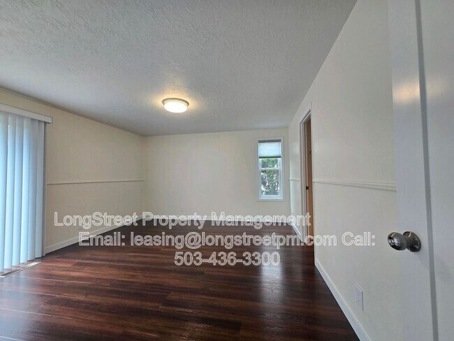 Building Photo - 2018 Nut Tree Dr NW