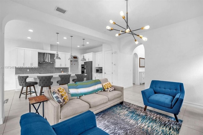 Building Photo - 1052 SW 113th Way