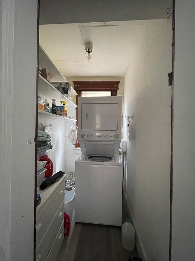 Building Photo - 23-25 Woodland Street