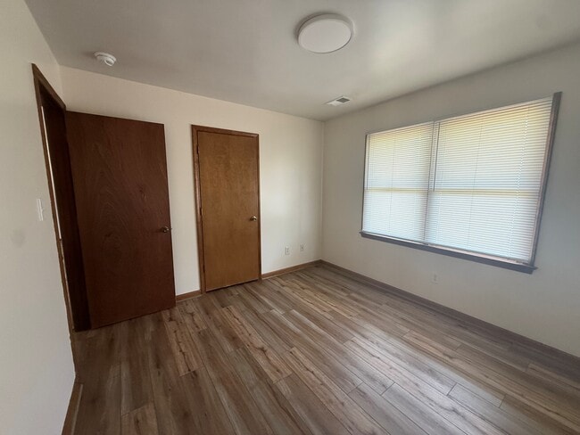 Building Photo - 1282 Jaclyn Ln