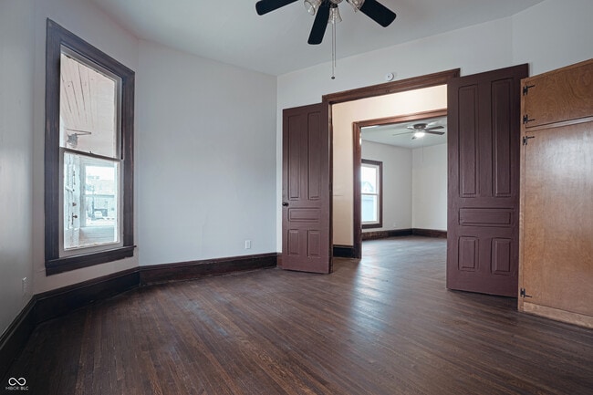 Building Photo - 217 S Meridian St