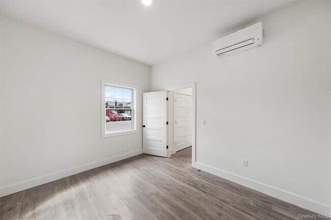 Building Photo - 1083 US-9