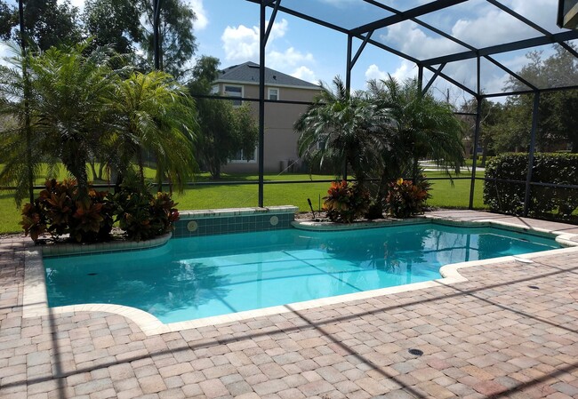 Building Photo - Oviedo 4 Bed 2 Bath Pool Home in Live Oak ...