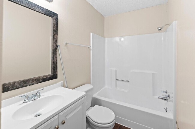 Building Photo - 8412 Garcreek Cir