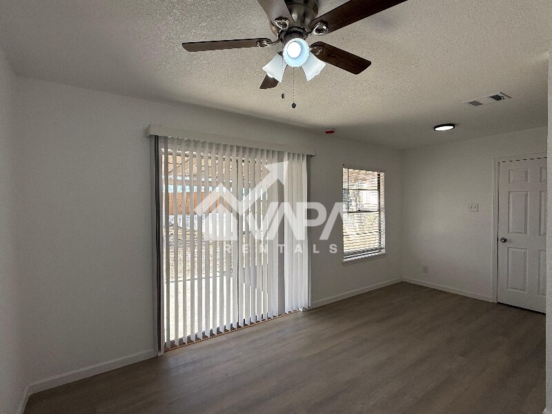 Building Photo - 7319 Walnut Valley Dr