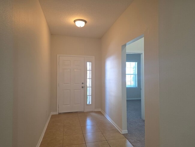 Building Photo - Three Bedroom Home at Charleston Park in Apopka