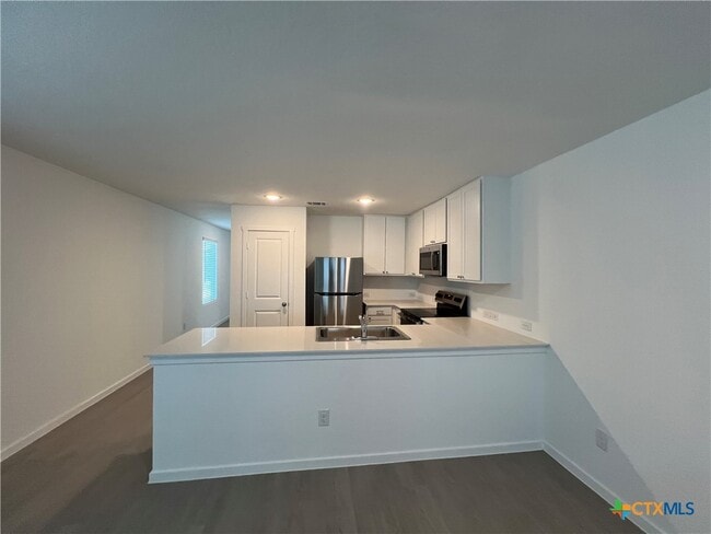 Building Photo - 534 Chevre Rd