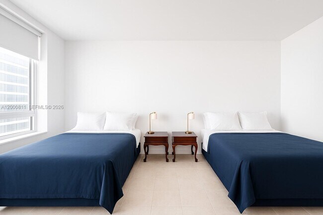 Building Photo - 100 Lincoln Rd