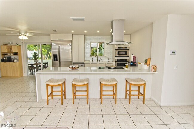 Building Photo - 1444 SE 16th St