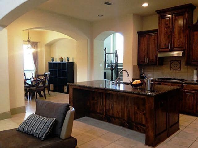 Building Photo - 2111 Spicewood Dr