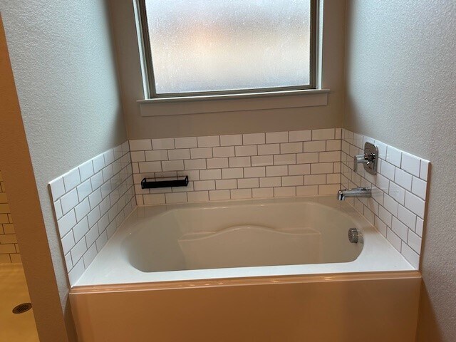 Building Photo - 518 Campbell Dr