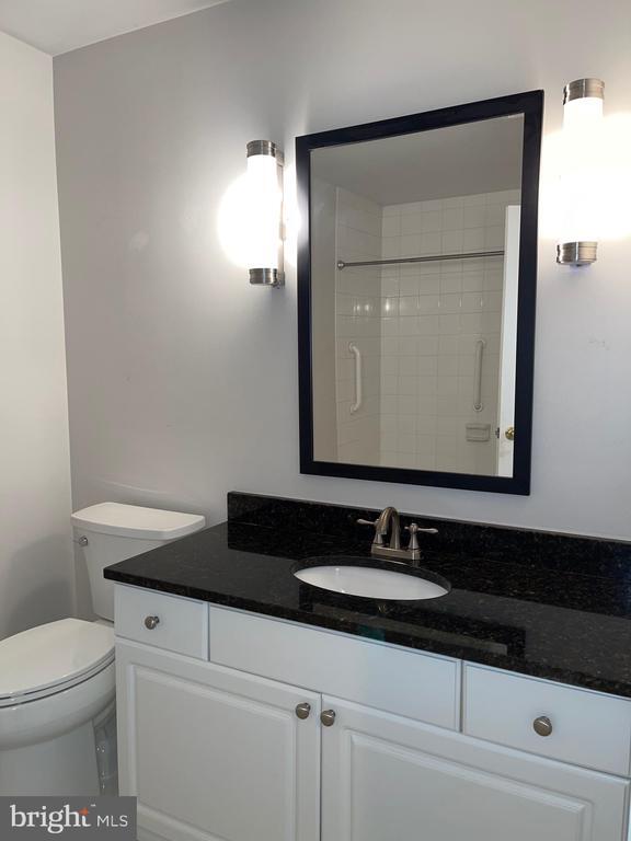 Building Photo - 837 N 2nd St