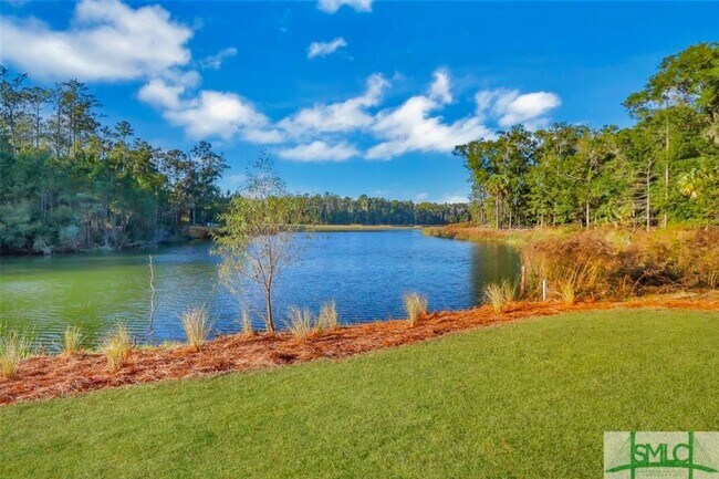 Building Photo - 421 Bear River Dr