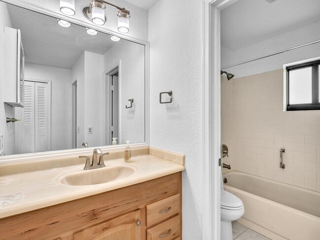 Building Photo - 4785 Quailwood Terrace