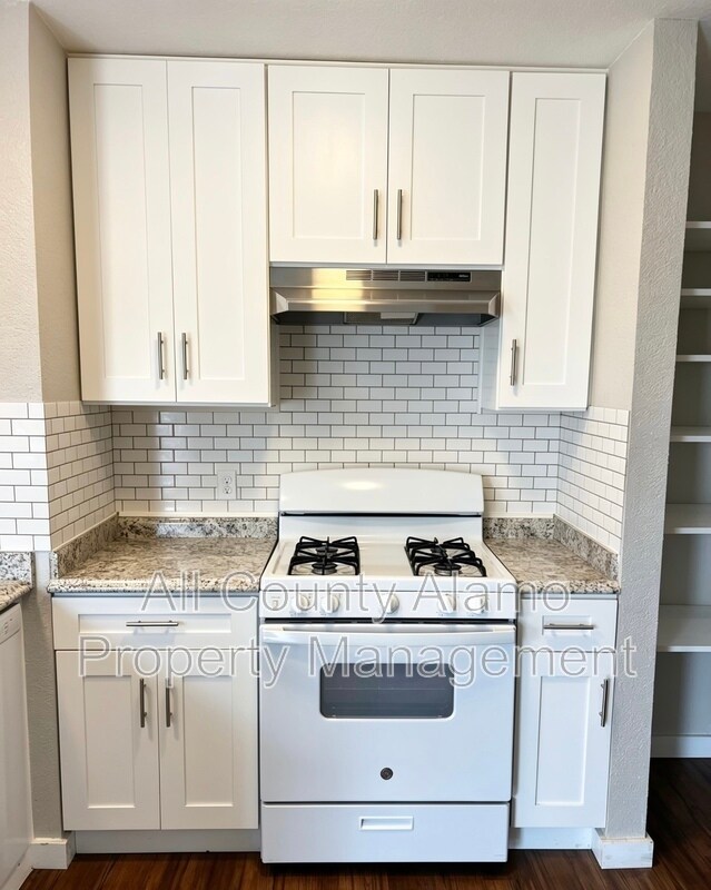 Building Photo - 429 Zachry Dr