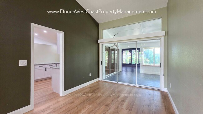 Building Photo - IMPRESSIVE 3 BEDROOM/2 BATH SARASOTA HOME! SUPER LOCATION! PET FRIENDLY!