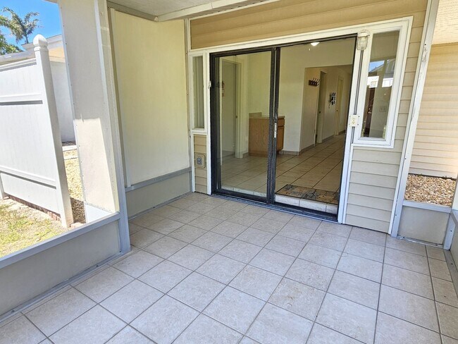 Building Photo - Annual Unfurnished 3 Bedroom 2 Bathroom Home in Nokomis!