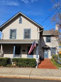 Building Photo - 105 Greene St