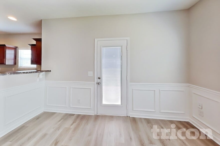 Building Photo - 1107 Selous Dr