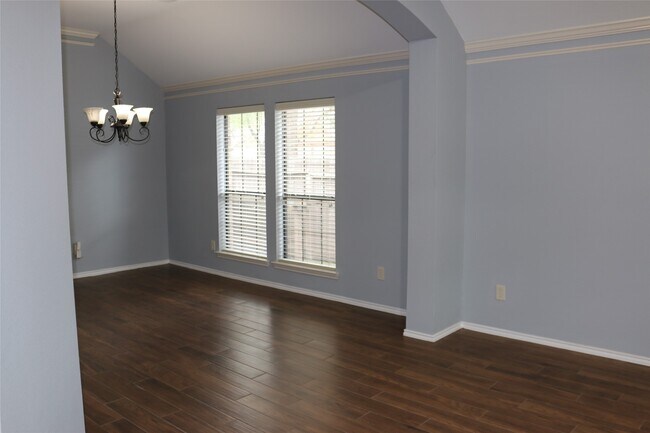 Building Photo - 11031 Anilu Dr