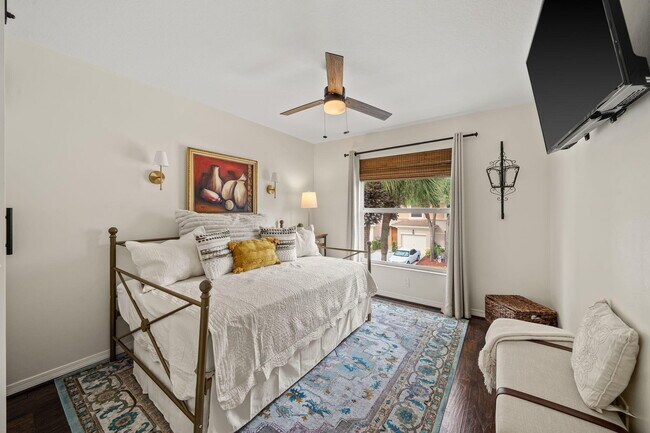 Building Photo - 123 Wakulla Springs Way