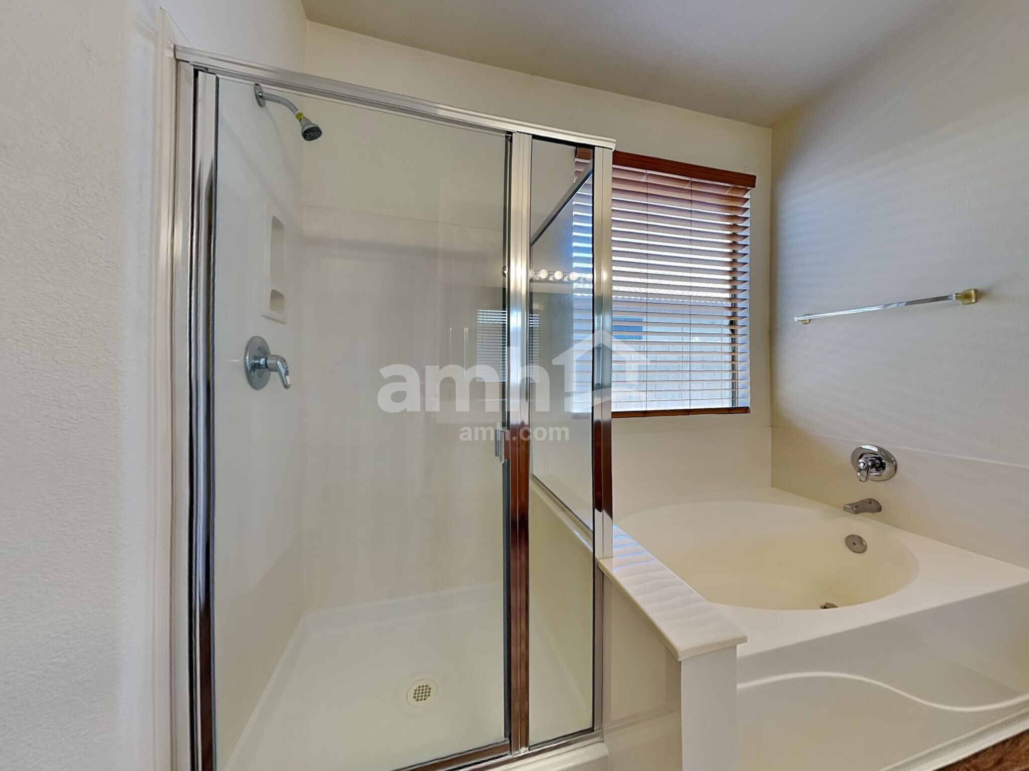 Building Photo - 12363 W Jackson St