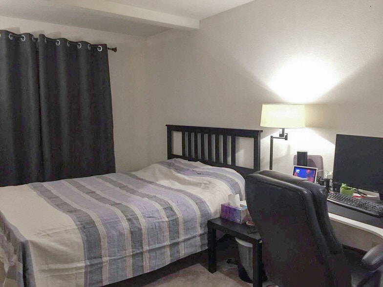 Bedroom #2 - 515 NW Bright St