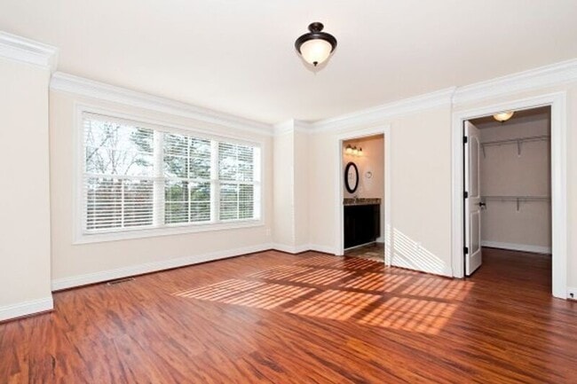 Building Photo - 1570 Wickham Pond Dr