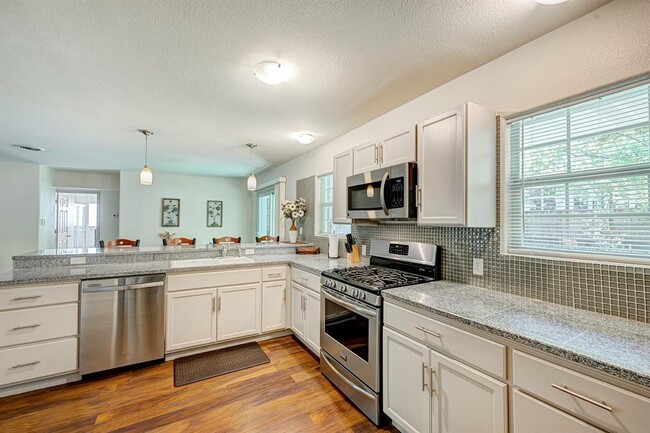 Building Photo - 4109 Lymbar Dr
