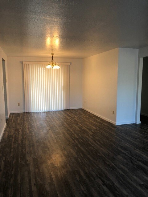 Primary Photo - 3047 N Linda Vista Ln