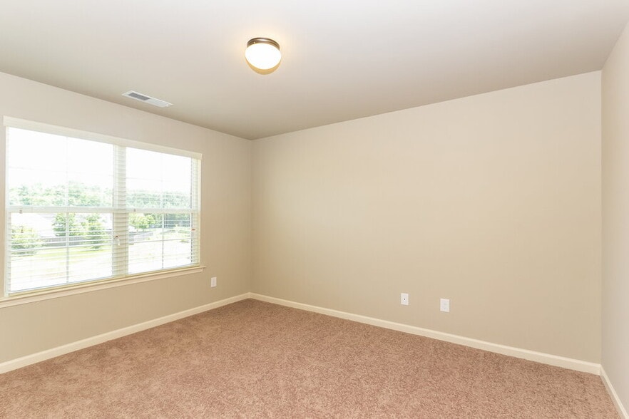 Building Photo - 1215 Nottley Dr