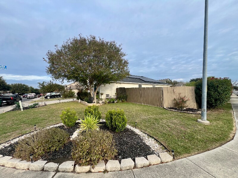 Building Photo - 6947 Lunar Way