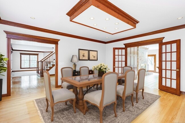 Building Photo - 3 Eton Pl