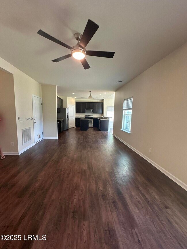 Building Photo - 132 Patriot Ct