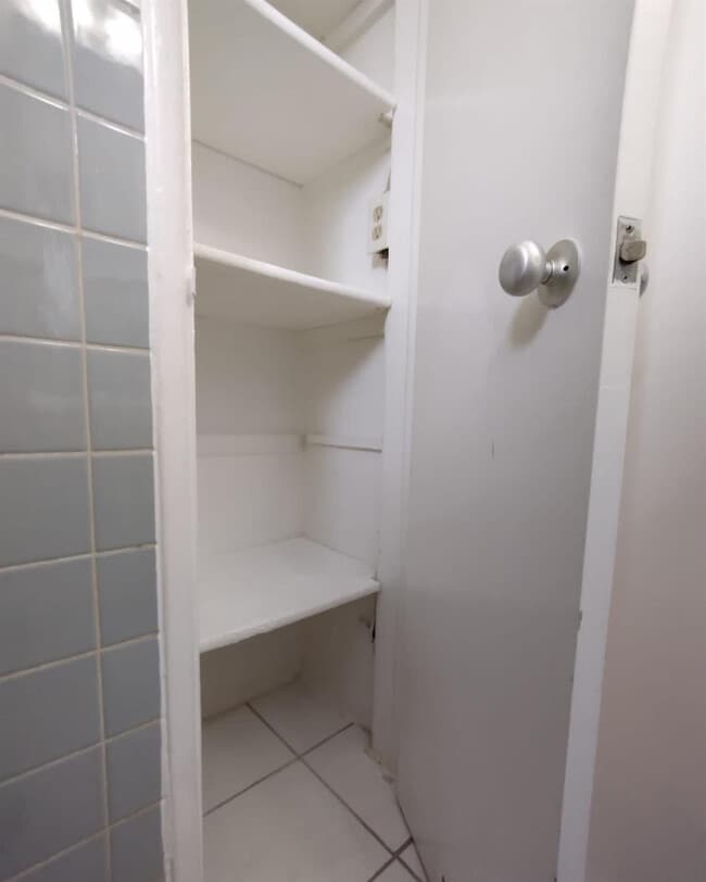 Building Photo - 1707 Thomas St