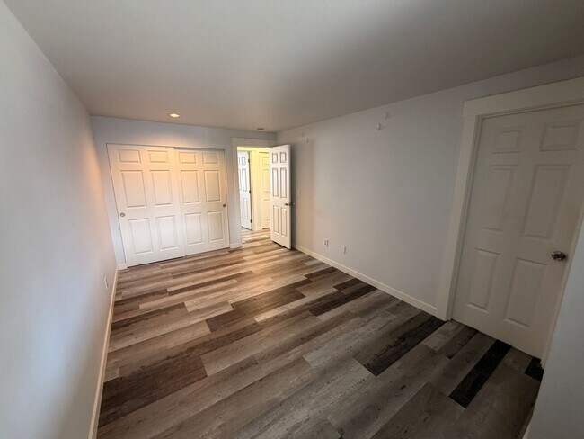 Building Photo - Burrows Court