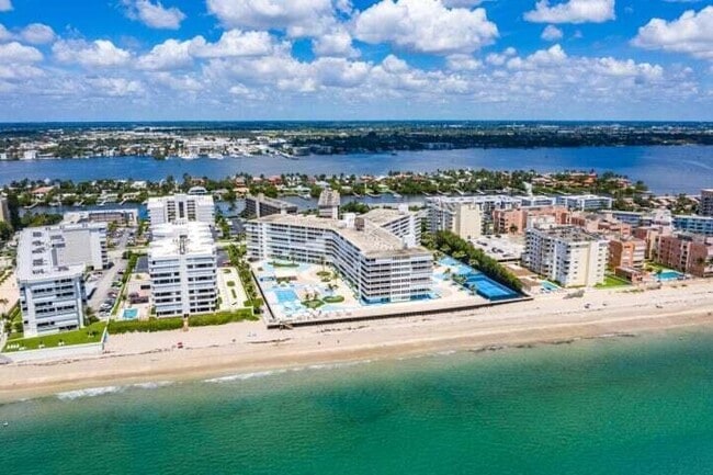 Building Photo - 3546 S Ocean Blvd