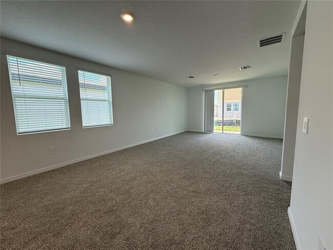 Building Photo - 1373 Current Pl